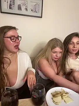 AurorHarris online show from 12.12.24