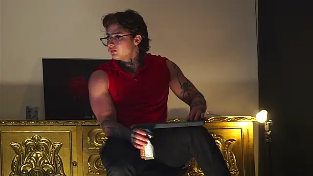 Snapshot of dantecoppolaa_ chatting on 10.02.25 dantecoppolaa online show from 10.02.25