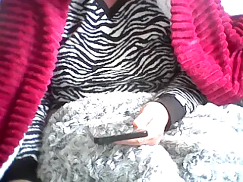 Snapshot of DragoneSFR chatting on 03.13.25 DragoneSFR online show from 03.13.25