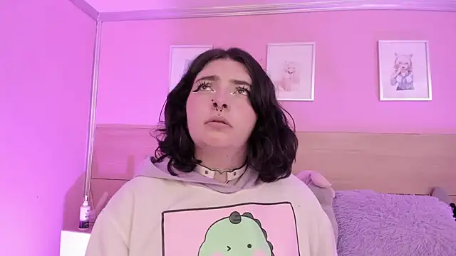 Sachi Meow online show from 02.20.25