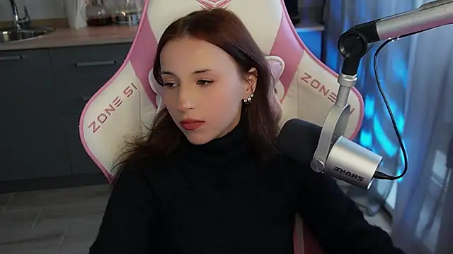 Snapshot of BOOLOCHKAA chatting on 12.22.24 BOOLOCHKAA online show from 12.22.24