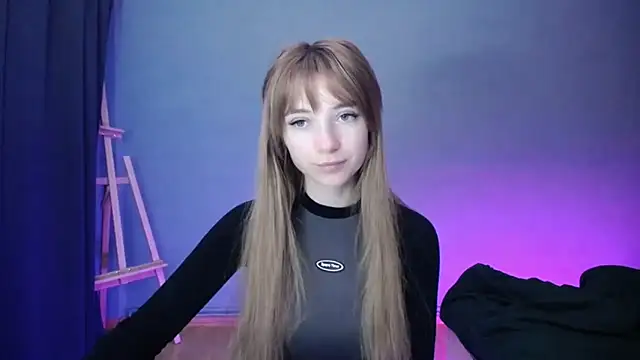 LuciaYoung online show from 02.04.25