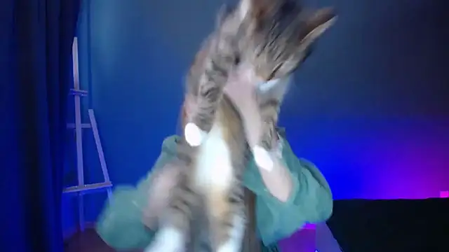 LuciaYoung online show from 02.12.25