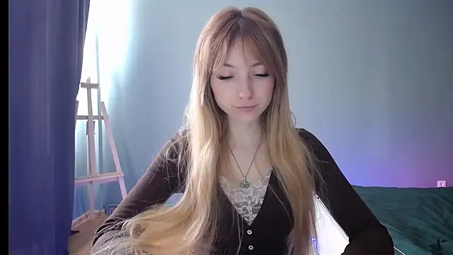 LuciaYoung online show from 02.18.25