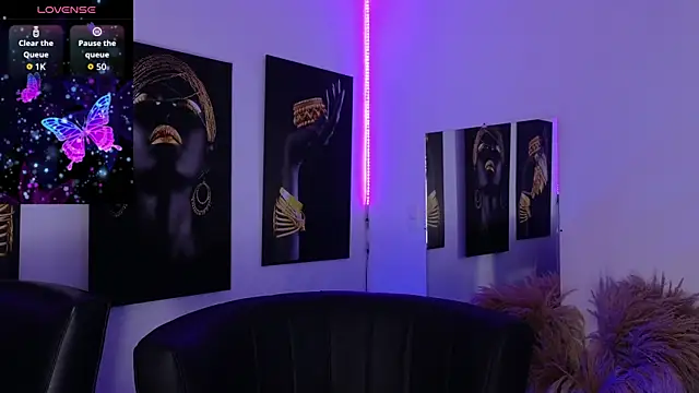 Snapshot of _brenna_hanson chatting on 10.31.25 brenna hanson online show from 10.31.25