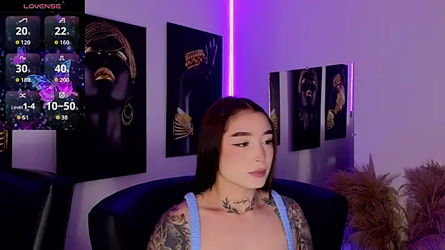 Snapshot of _brenna_hanson chatting on 11.25.25 brenna hanson online show from 11.25.25