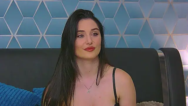 KassieWeins online show from 10.13.25