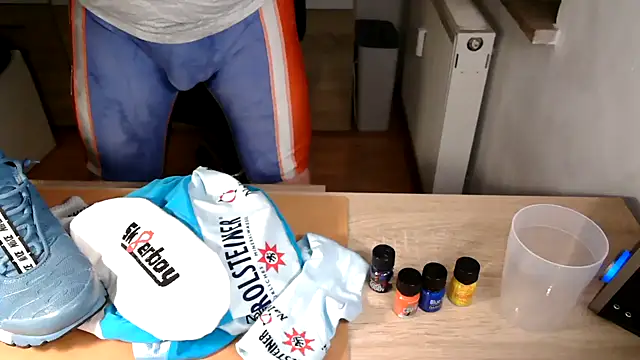 lycrasneakerxh online show from 04.12.26