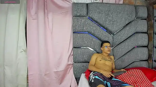 Latinos couples online show from 02.19.25