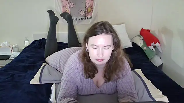 Snapshot of franceska_blue chatting on 12.13.24 franceska blue online show from 12.13.24