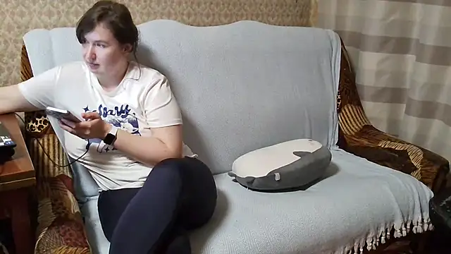 franceska blue online show from 11.26.25