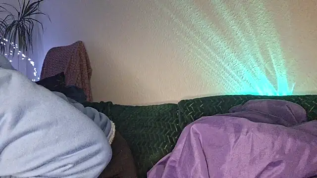 Cyndee Winter online show from 11.13.25