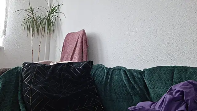 Cyndee Winter online show from 11.15.25