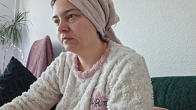 Cyndee Winter online show from 11.23.25