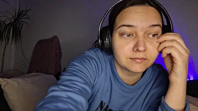 Cyndee Winter online show from 11.24.25