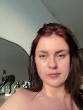 Snapshot of MaribelRiver chatting on 04.29.26 MaribelRiver online show from 04.29.26