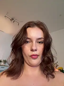 Snapshot of MaribelRiver chatting on 05.31.26 MaribelRiver online show from 05.31.26