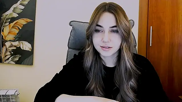 Lili magic online show from 03.04.25