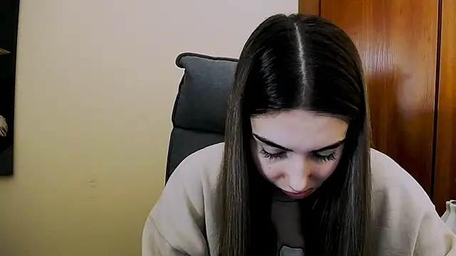 Lili magic online show from 03.22.25