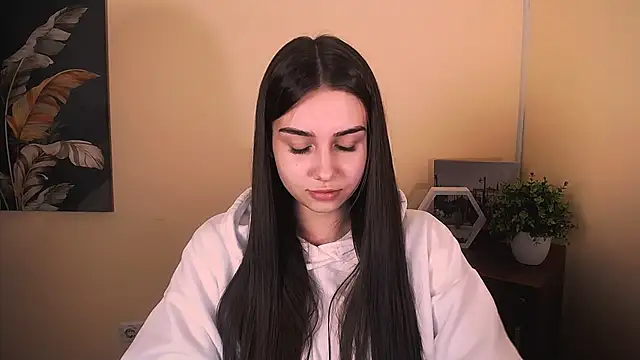 Lili magic online show from 10.14.25