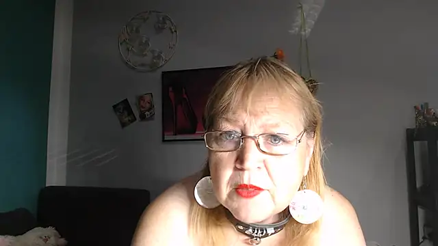 Snapshot of Blasflittchen chatting on 07.28.26 Blasflittchen online show from 07.28.26
