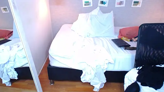 kiara evanss online show from 02.08.25