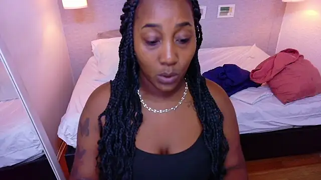 Snapshot of kiara_evanss chatting on 06.19.26 kiara evanss online show from 06.19.26