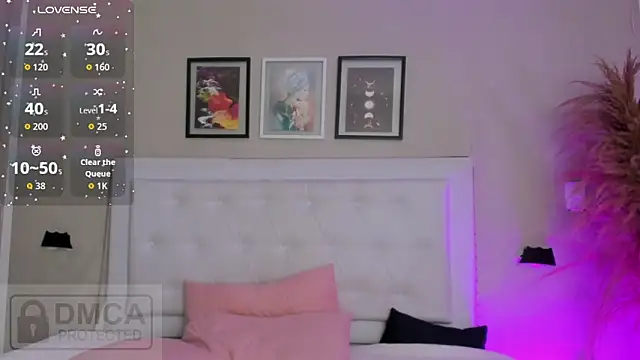 emma  smith1 online show from 03.20.26