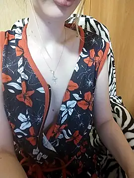 Snapshot of Elza_kom chatting on 01.26.25 Elza kom online show from 01.26.25