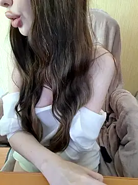 Snapshot of Elza_kom chatting on 06.06.26 Elza kom online show from 06.06.26