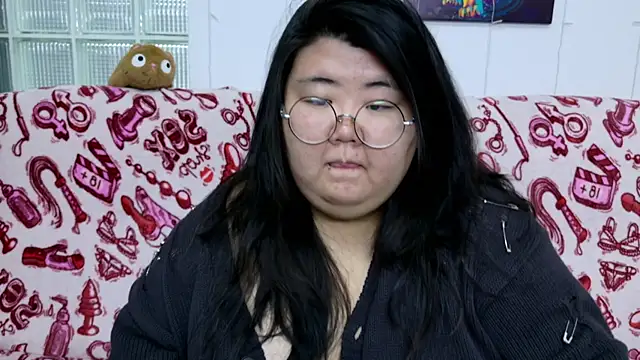 Nadine asian online show from 12.19.25