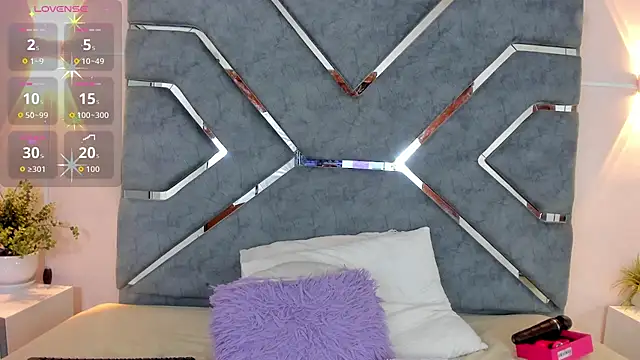 LucciaPorter online show from 04.10.26