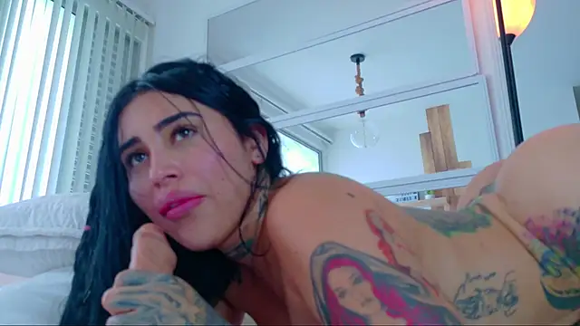 Sofhia cruz online show from 01.28.25