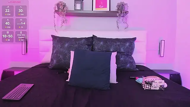 isabella simons online show from 02.10.26