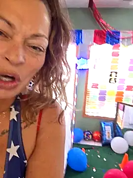 Snapshot of Erotic_and_Exotic chatting on 06.16.26 Erotic and Exotic online show from 06.16.26