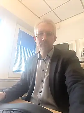 tom-swede online show from 12.05.24