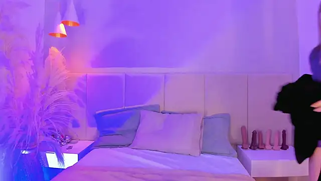 sofia pamela online show from 02.22.25