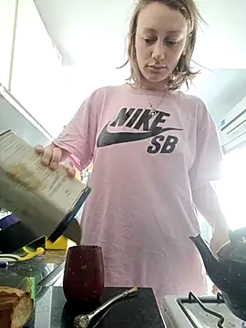 Snapshot of stupid_babybird chatting on 10.30.25 stupid babybird online show from 10.30.25