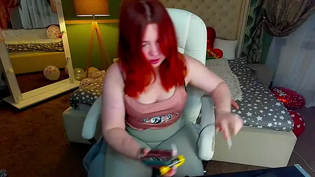 RosieMoons online show from 02.18.25