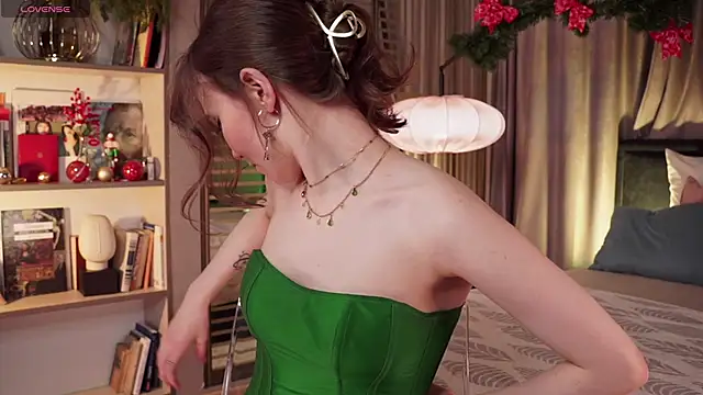 askaudrey  online show from 01.05.25