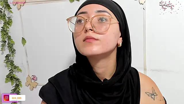 Snapshot of aysel_elid chatting on 07.26.26 aysel elid online show from 07.26.26