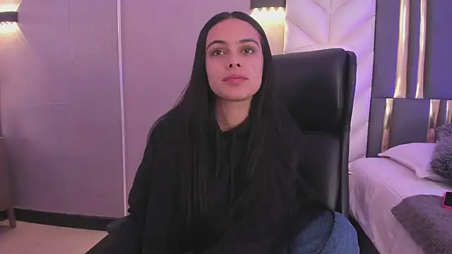 ChloeHarper  online show from 02.12.26