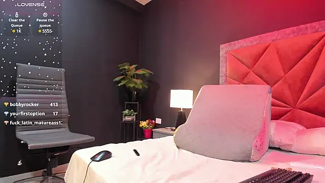 mia milff online show from 01.30.25