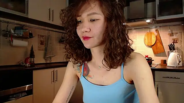 Kelly Yon online show from 12.25.24
