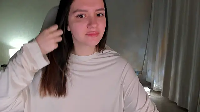 Snapshot of Sonia_moon_ chatting on 01.21.25 Sonia moon  online show from 01.21.25