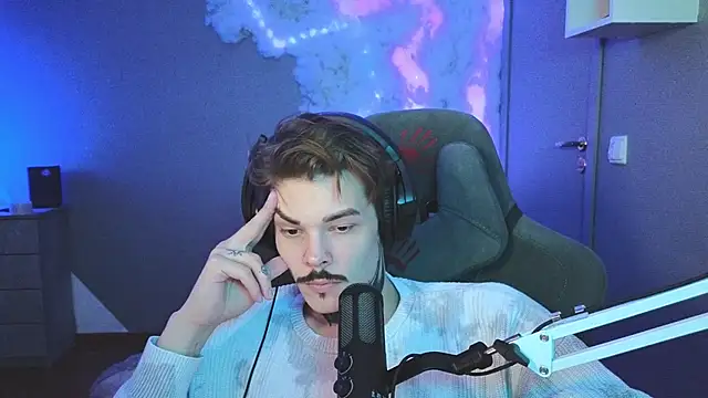 DENIS HERE online show from 01.30.25