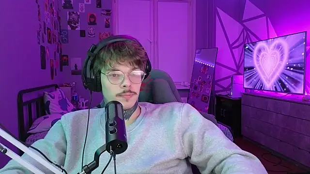 DENIS HERE online show from 02.11.25