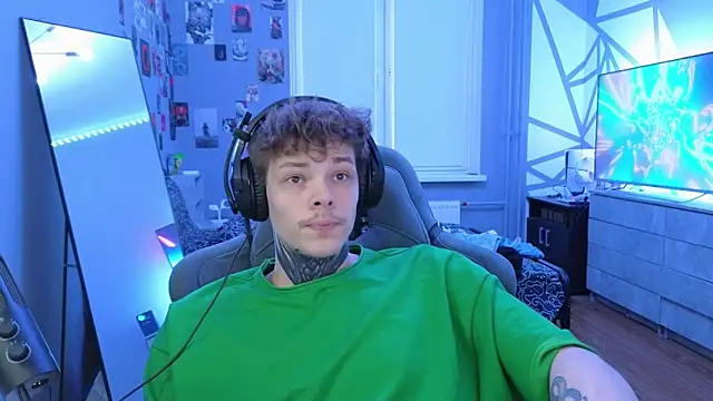 DENIS HERE online show from 03.20.25