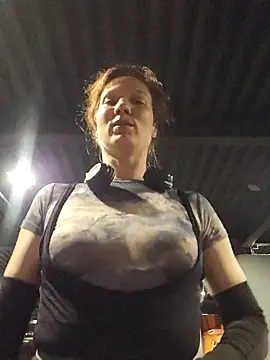 Exhibitionsplit online show from 09.21.25