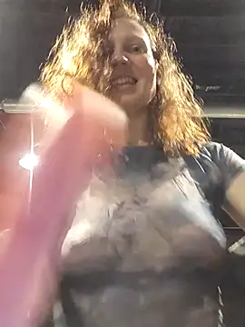 Exhibitionsplit online show from 03.04.26